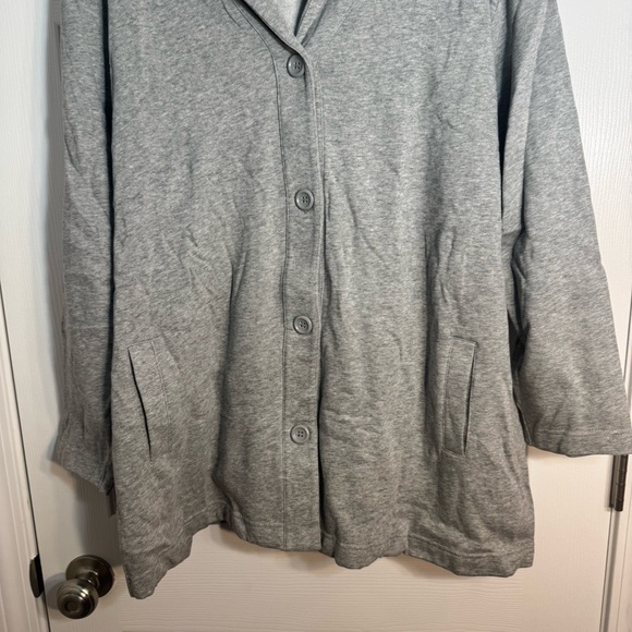 NWOT. Denim & Co. women's 3X gray long sleeve button v-neck sweater cardigan - Picture 4 of 11